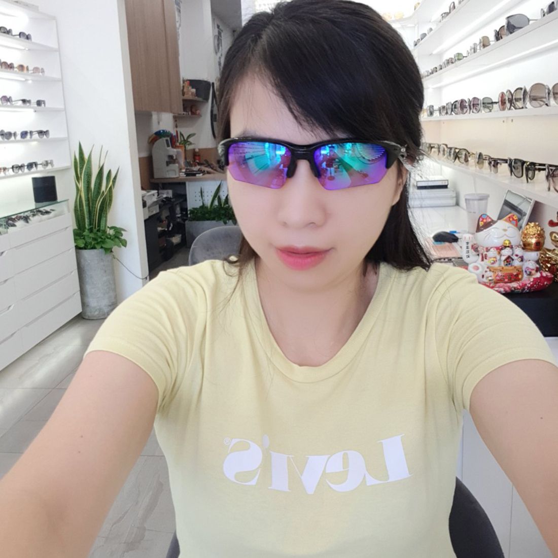  Kính mát Oakley OO9372 05 + Tặng phiếu mua tròng trị giá 500.000 vnđ 