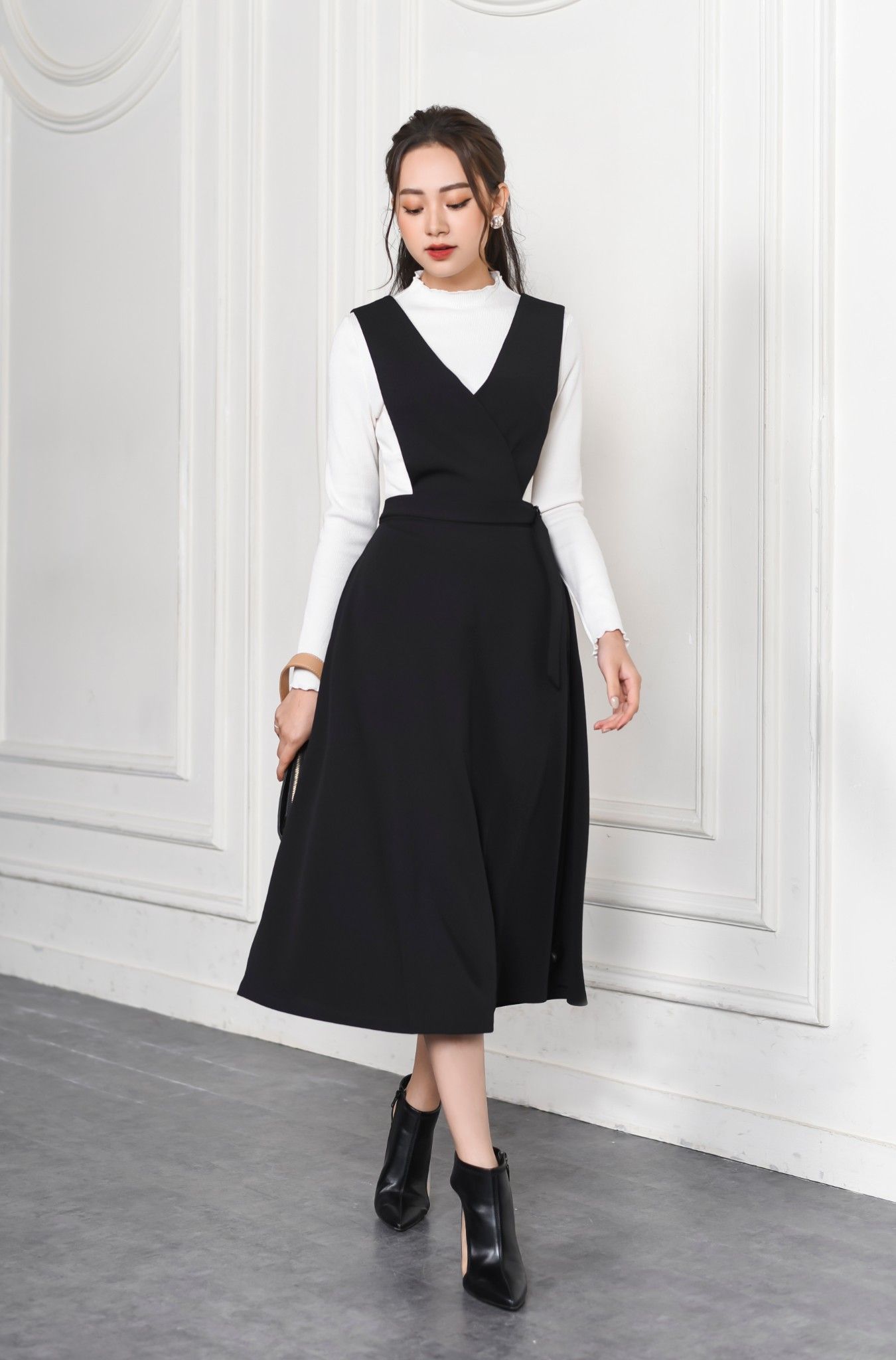  Áo len 130694-4  Chân váy 460472-1 