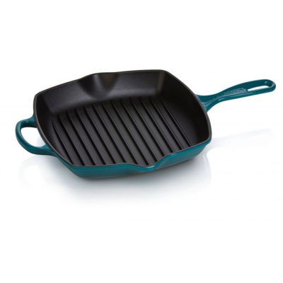 chao nuong vuong le creuset quadratisch 26cm deep teal