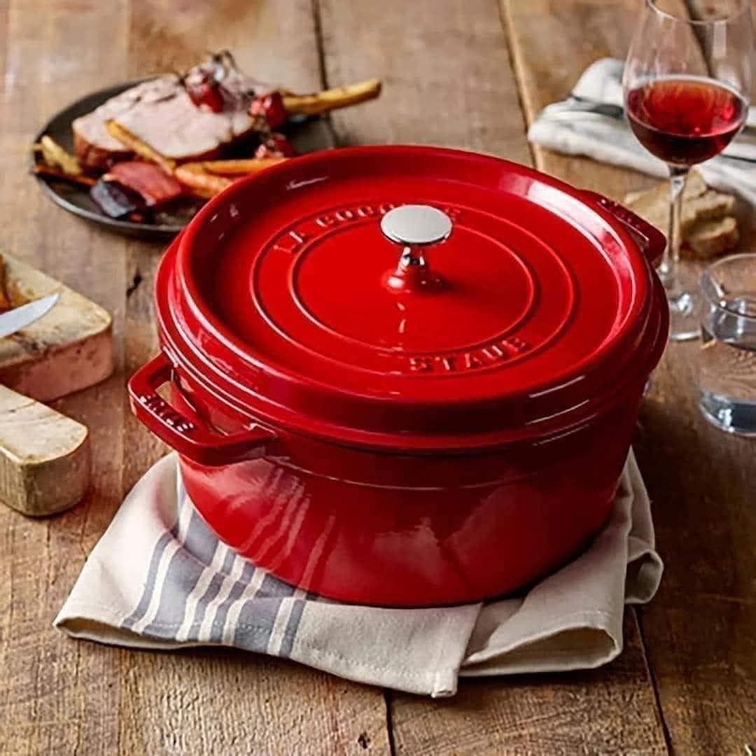 noi gang duc staub cocotte ronde mau do 28 cm