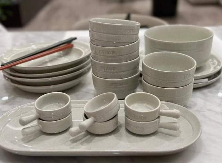 set bat dia staub 26 cai