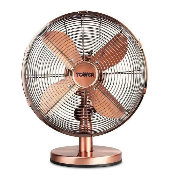 quat ban tower mau dong made in germany