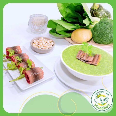 Cháo Lươn rất giàu đạm, chất béo và vitamin A, B giúp trị táo bón và tăng cường thể lực cho bé.