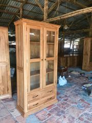 Tủ trang trí tokyo