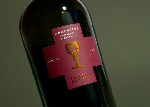  VANG CHÉN THÁNH ARMENTINO NEGROAMARO PRIMITIVO SALENTO IGT 