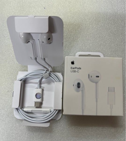 Tai Nghe Dây - IPhone 15 - Chân C Zin Máy