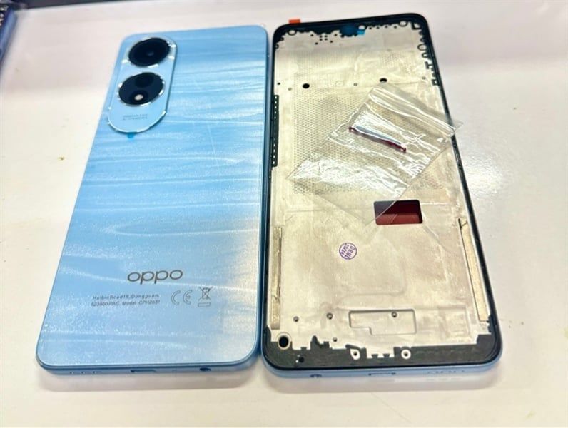 Vỏ Bộ Oppo A60 Trắng Xanh ( k khay sim)