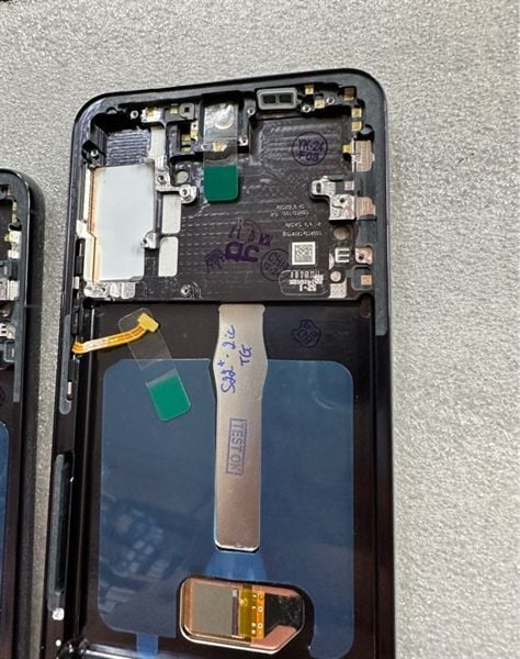 Màn Hình Samsung S22 Plus / S906 2ic Khung Phôi To / Oled - Đen