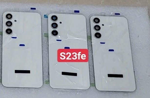 Lưng Samsung S23 FE + Kính Cam Zin - Trắng