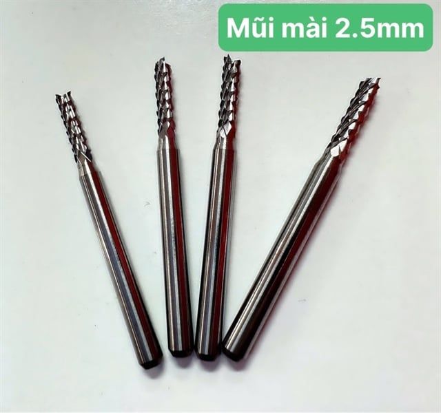 Mũi CNC trục 3m: mài IC Màn - Viền Camera - 2.5mm