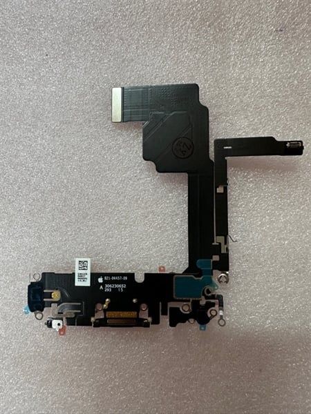 Cụm Sạc Iphone 15 Pro Zin - Đen