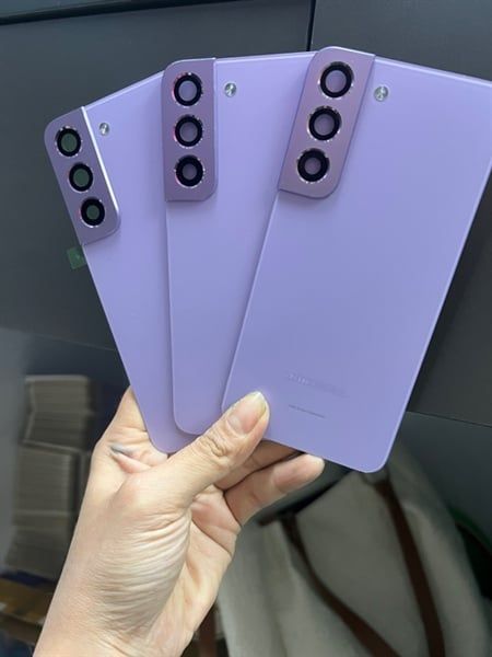 Lưng Samsung S22 Tím