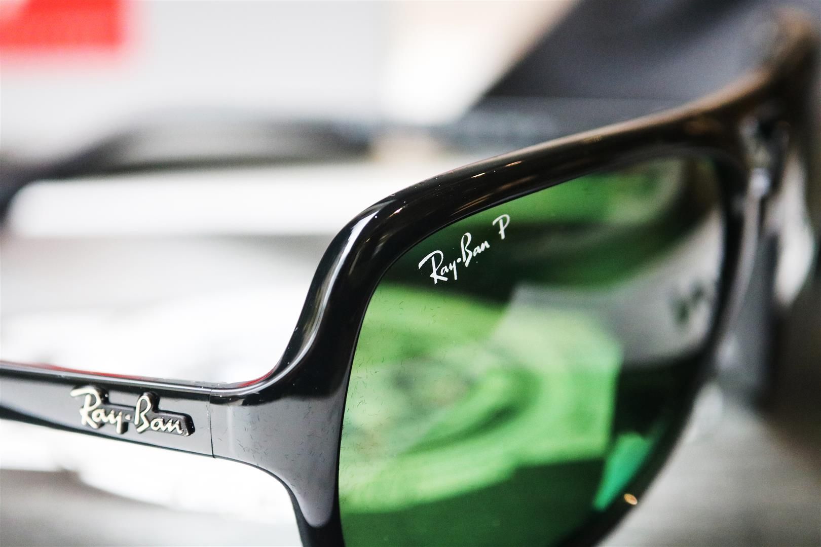 Mắt kính RAY BAN Polarized Green Classic G-15 Aviator Sunglasses Ite –  mhwatchvn