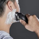  Máy Cạo Râu Cầm Tay Đa Năng 3 Vòng Lưỡi Xoay Tiện Dụng 
