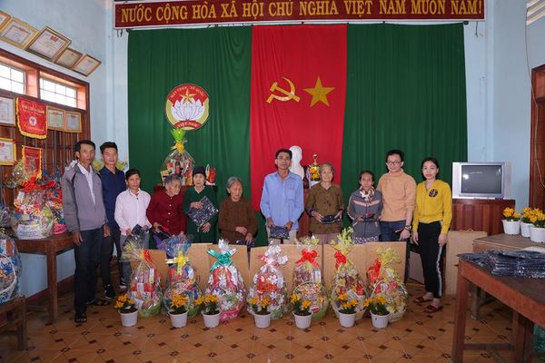 Xuân lan tỏa - Tết chung tay