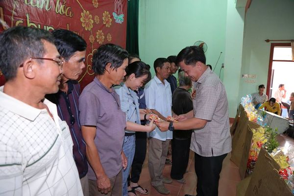 Xuân lan tỏa - Tết chung tay
