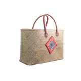  Giỏ cỏ bàng quai nâu trang trí thêu 