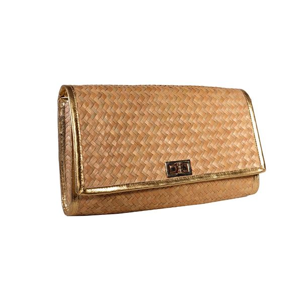  Ví cầm tay viền bóng 