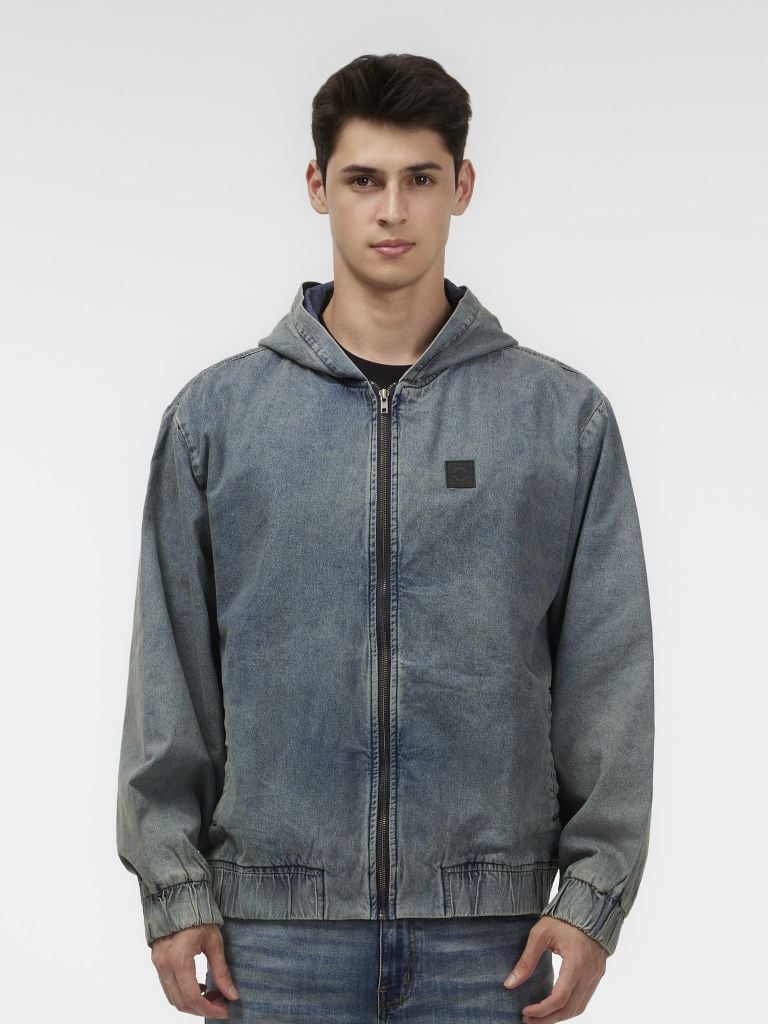 Áo Khoác Denim Nam Có Nón Bo Thun Blue Washed Form Regular