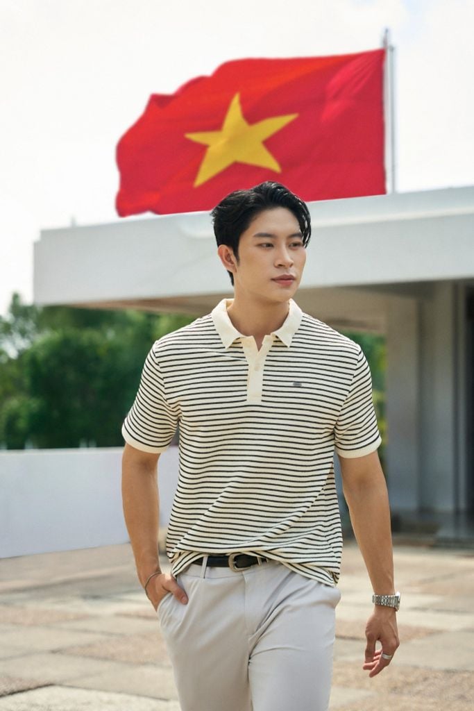 Áo Polo Nam Dệt Kim Sọc Ngang Form Regular