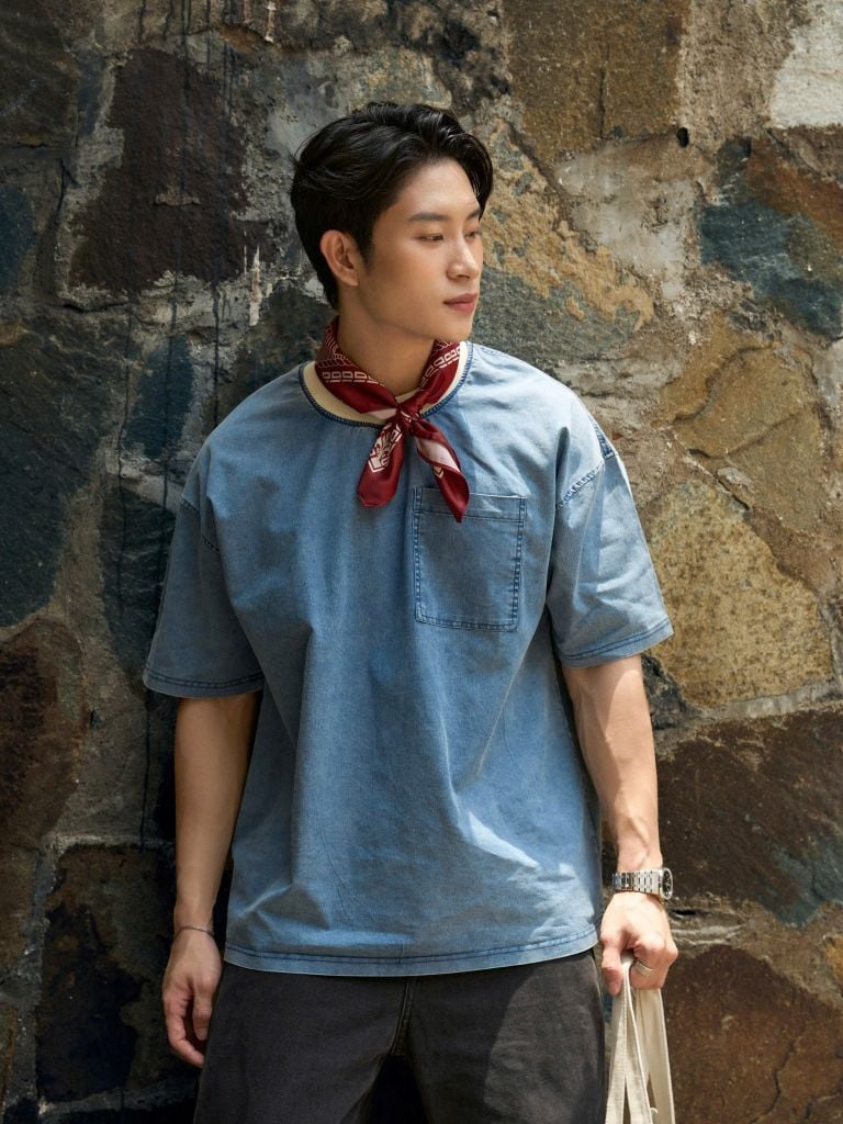ao-thun-nam-phoi-co-tui-dap-orgnls-light-blue-wash-form-oversize