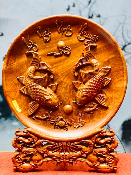 Tranh Đĩa Lý Ngư Vọng Nguyệt gỗ hương đá