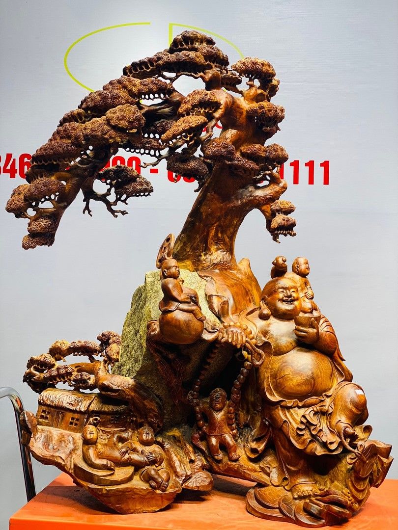 Di Lạc Ngũ Tiểu Cây Tùng Ôm Đá Tự Nhiên Gỗ Hương