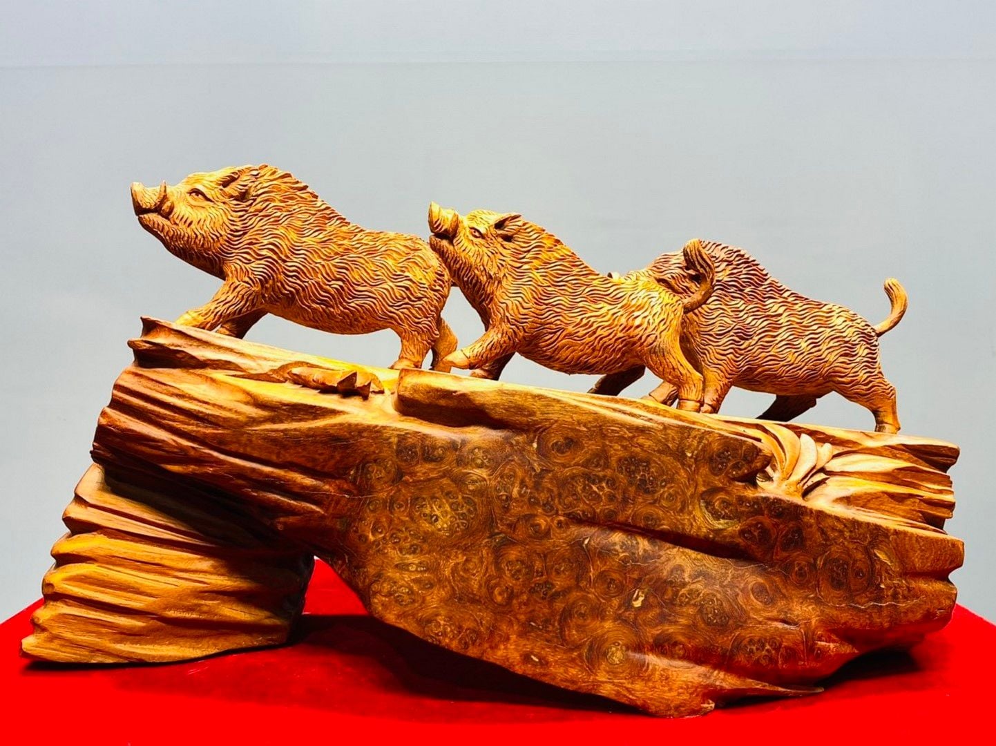 Tam Heo Gỗ Nu Hương