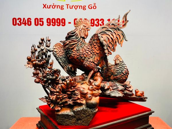 Gia Đình Gà Gỗ Trắc