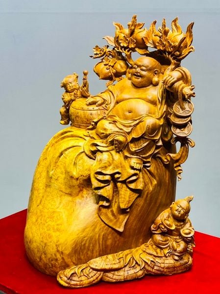 Di Lạc Vác Cành Đào Nhị Tiểu Ngồi Bao Tiền Gỗ Nu Hương