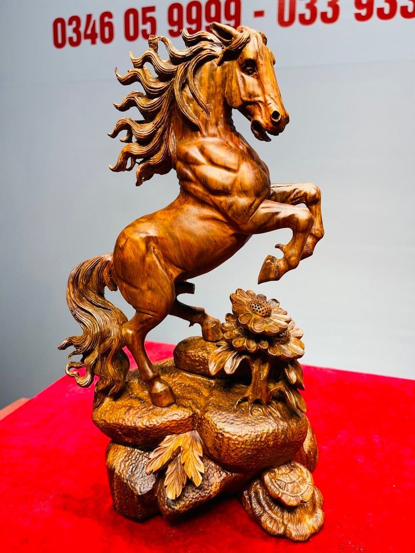 Nhất Mã Phi Thiên Gỗ Sưa