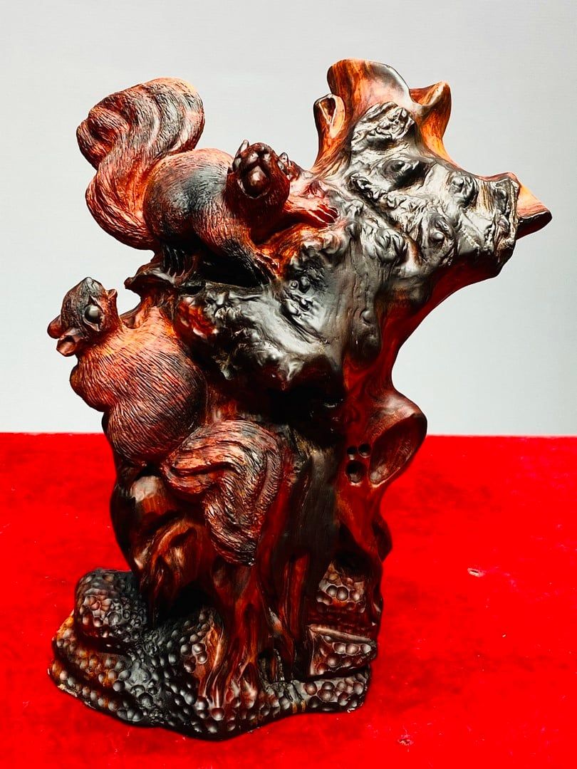 Cặp Nho Sóc Gỗ Nu Trắc