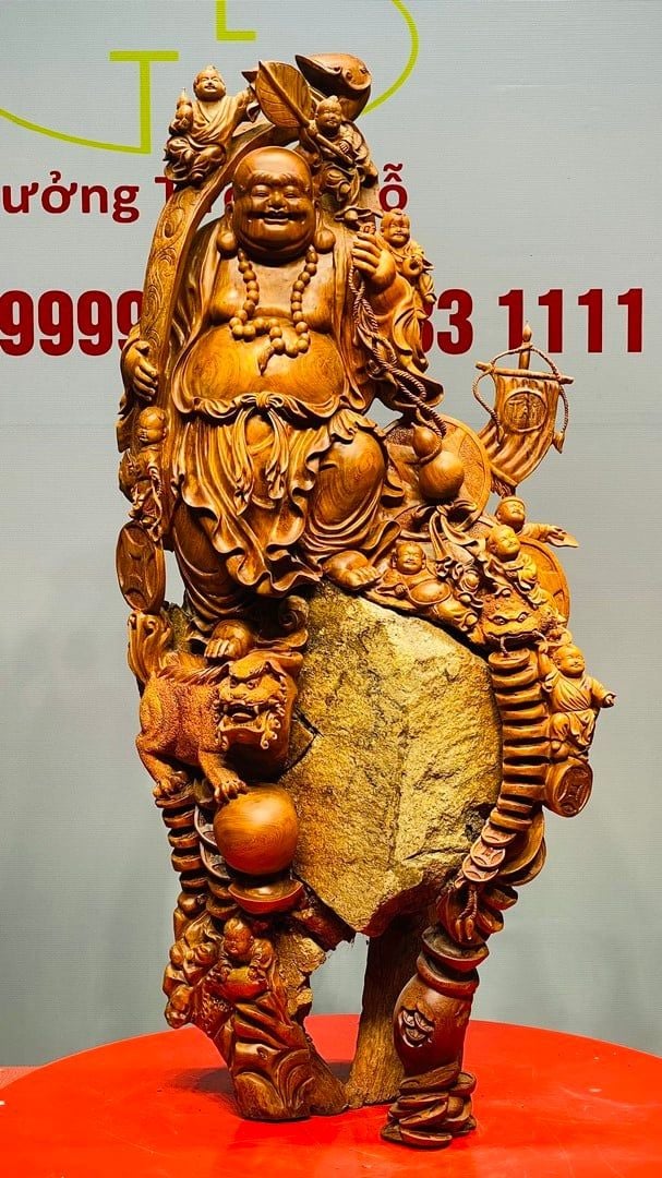 Di Lạc Vác Gậy Như Ý Cửu Tiểu Gỗ Hương Ôm Đá