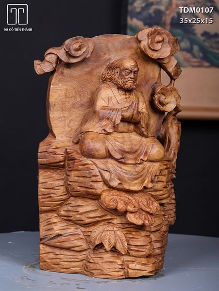 Đạt Ma Ngồi Thiền Gỗ Bách Xanh