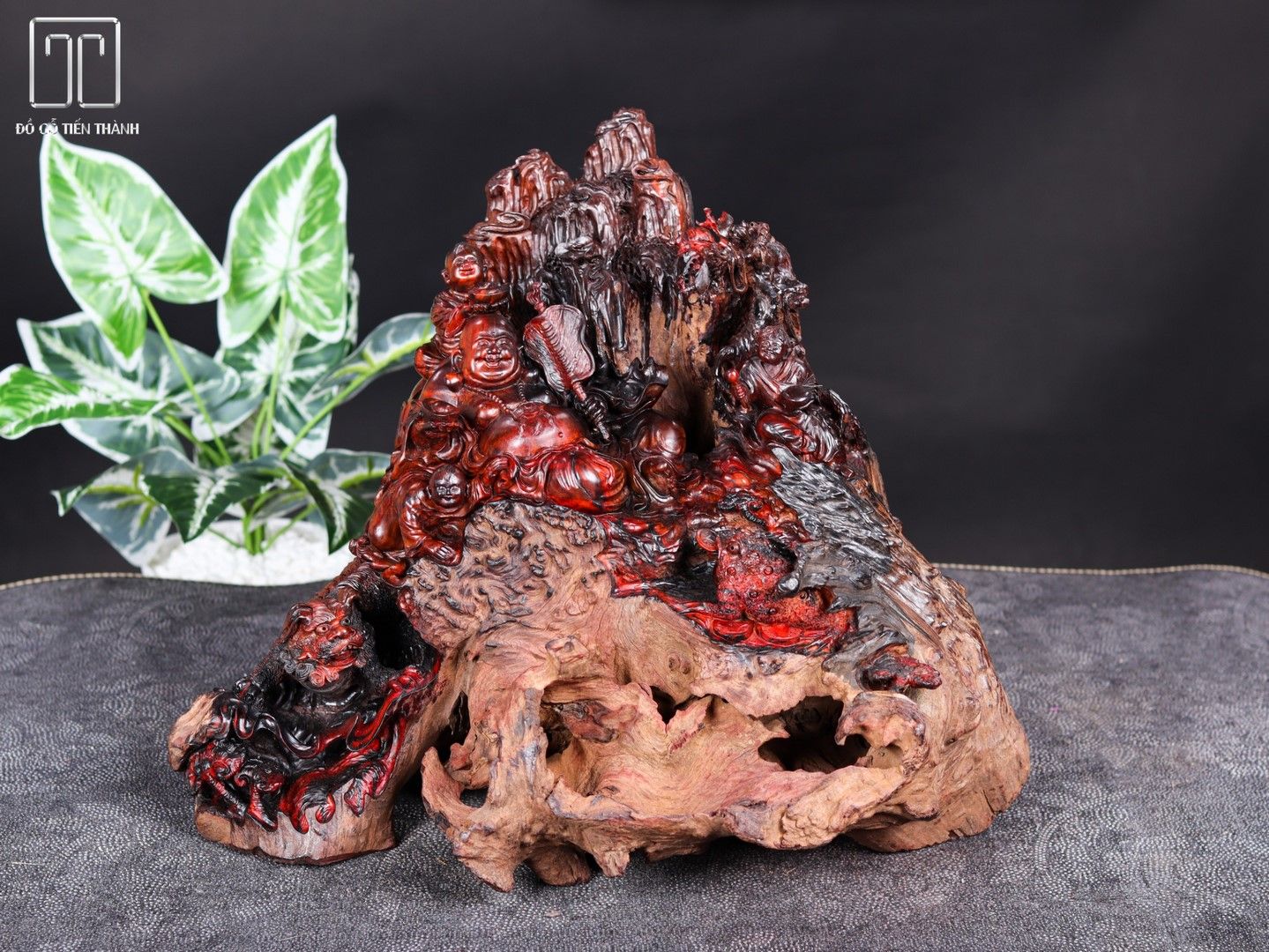 Di Lặc Tam Tiểu Gỗ Nu Trắc