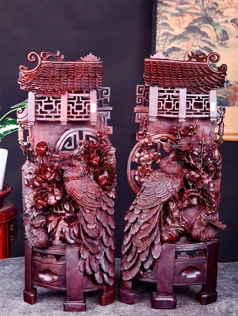 Phu Thê Viên Mãn Đôi Chim Công Gỗ Tử Đàn