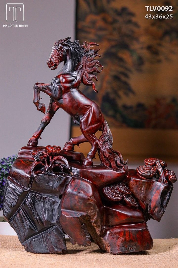 Nhất Mã Phi Thiên Gỗ Trắc