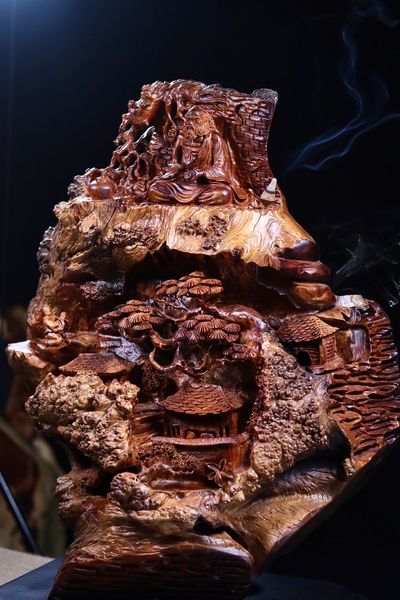 Đạt Ma Ngồi Thiền Gỗ Nu Hương