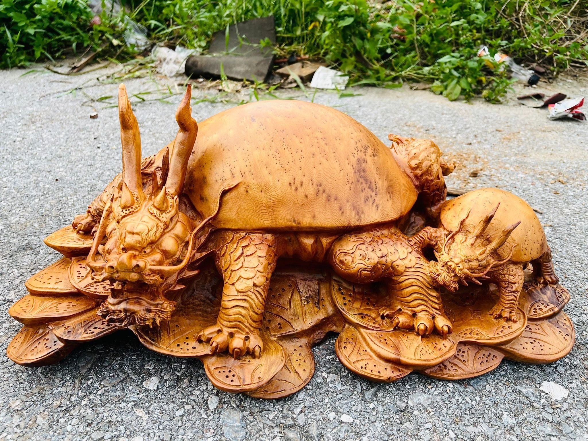 Long quy mẫu tử nu ngọc am