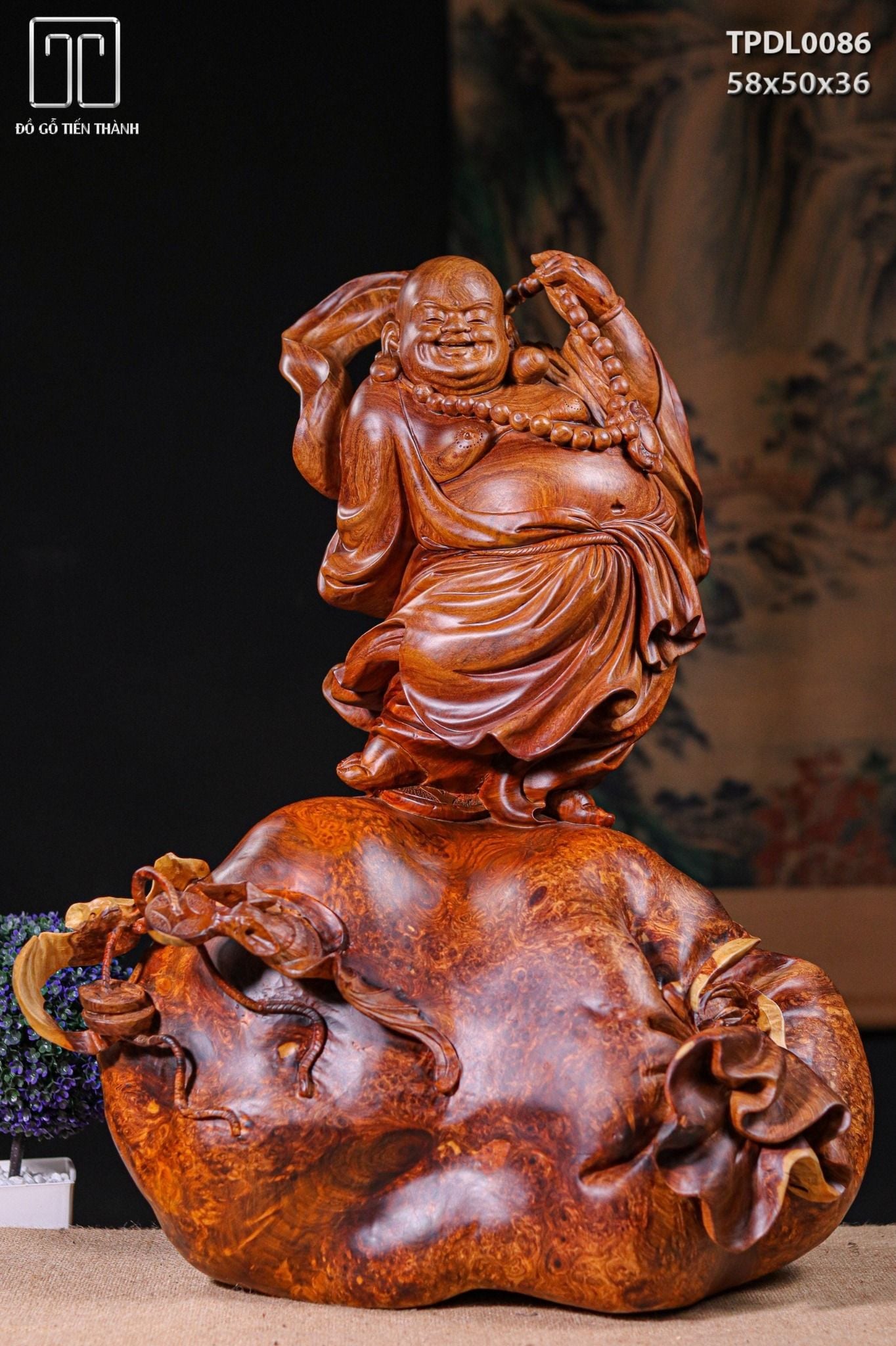 Di Lạc Đứng Bao Tiền Gỗ Nu Hương