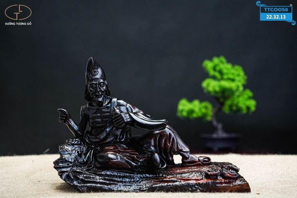 Tế công gỗ trắc