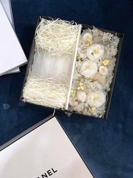 Hộp hoa mẫu Chanel 01
