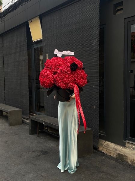 Hộp tú cầu đỏ size M