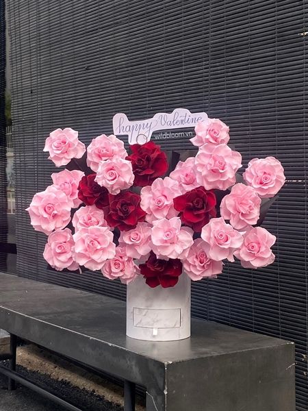 Hộp hoa hồng Everlasting Pink Rose M