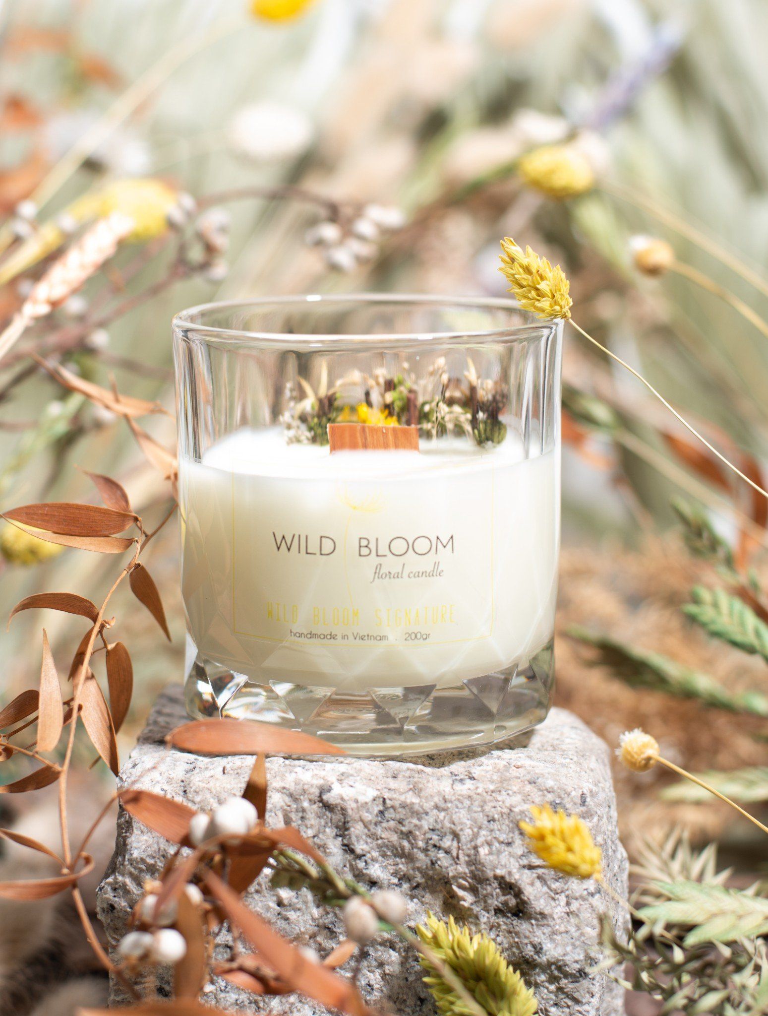 Nến hoa Wildbloom Signature - M - 220ml