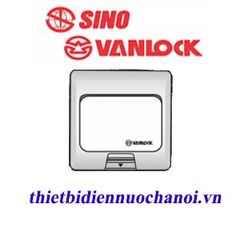 Ổ cắm âm sàn Sino vuông màu nhôm mở an toàn HTD/16HK