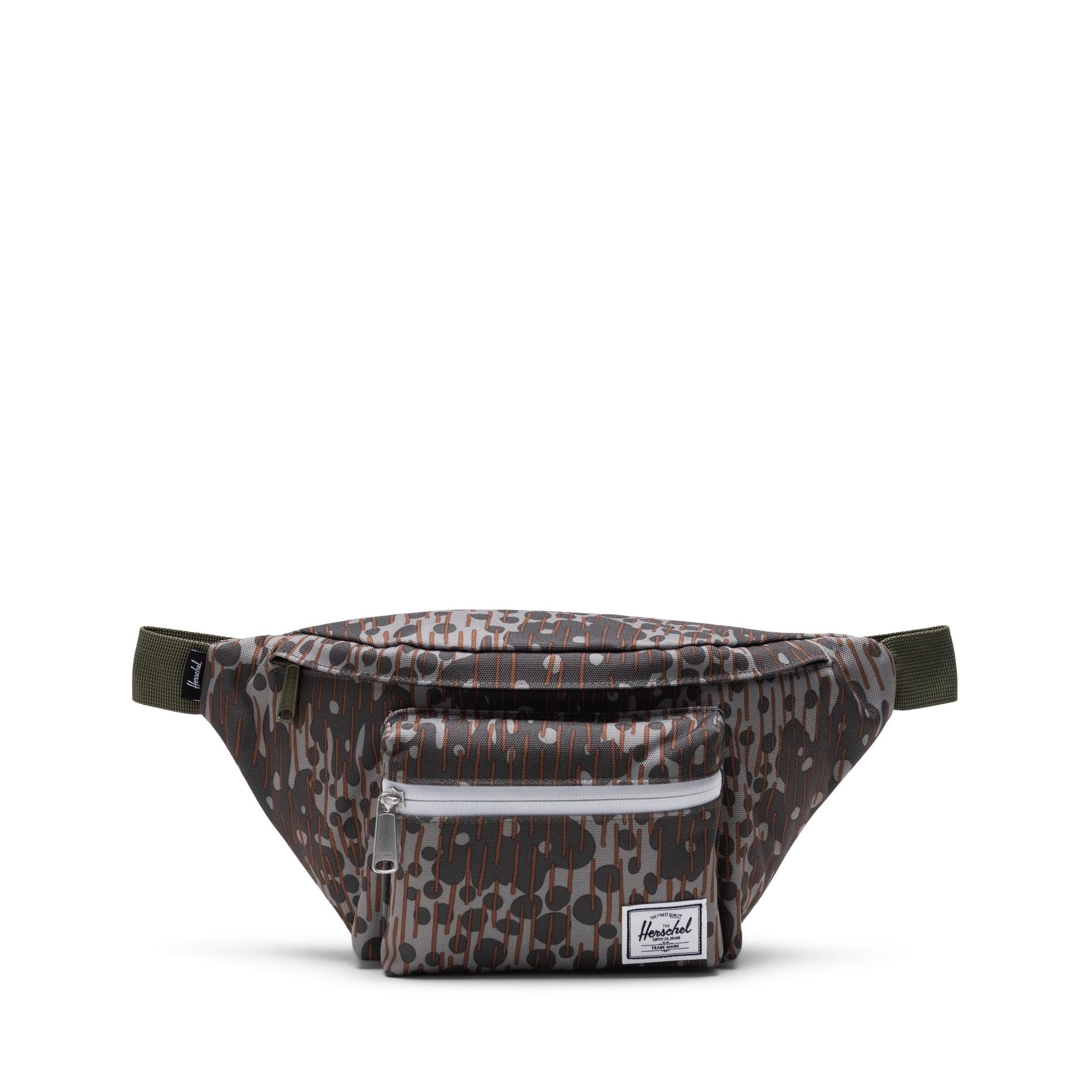  Herschel Seventeen Hip Pack - Green Pea Camo 