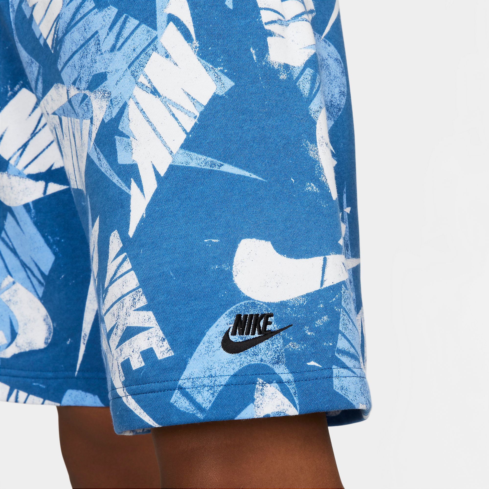  Nike Sportswear Essentials+ All-Over Print Shorts - Marina Blue 