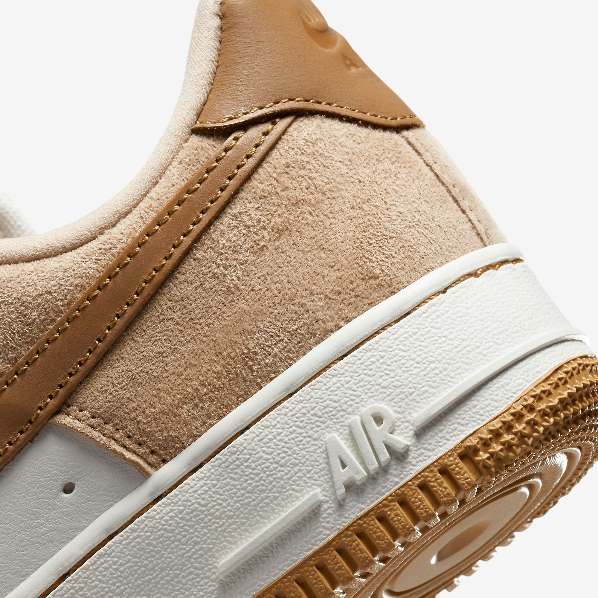  Nike Air Force 1 LXX - Flax 