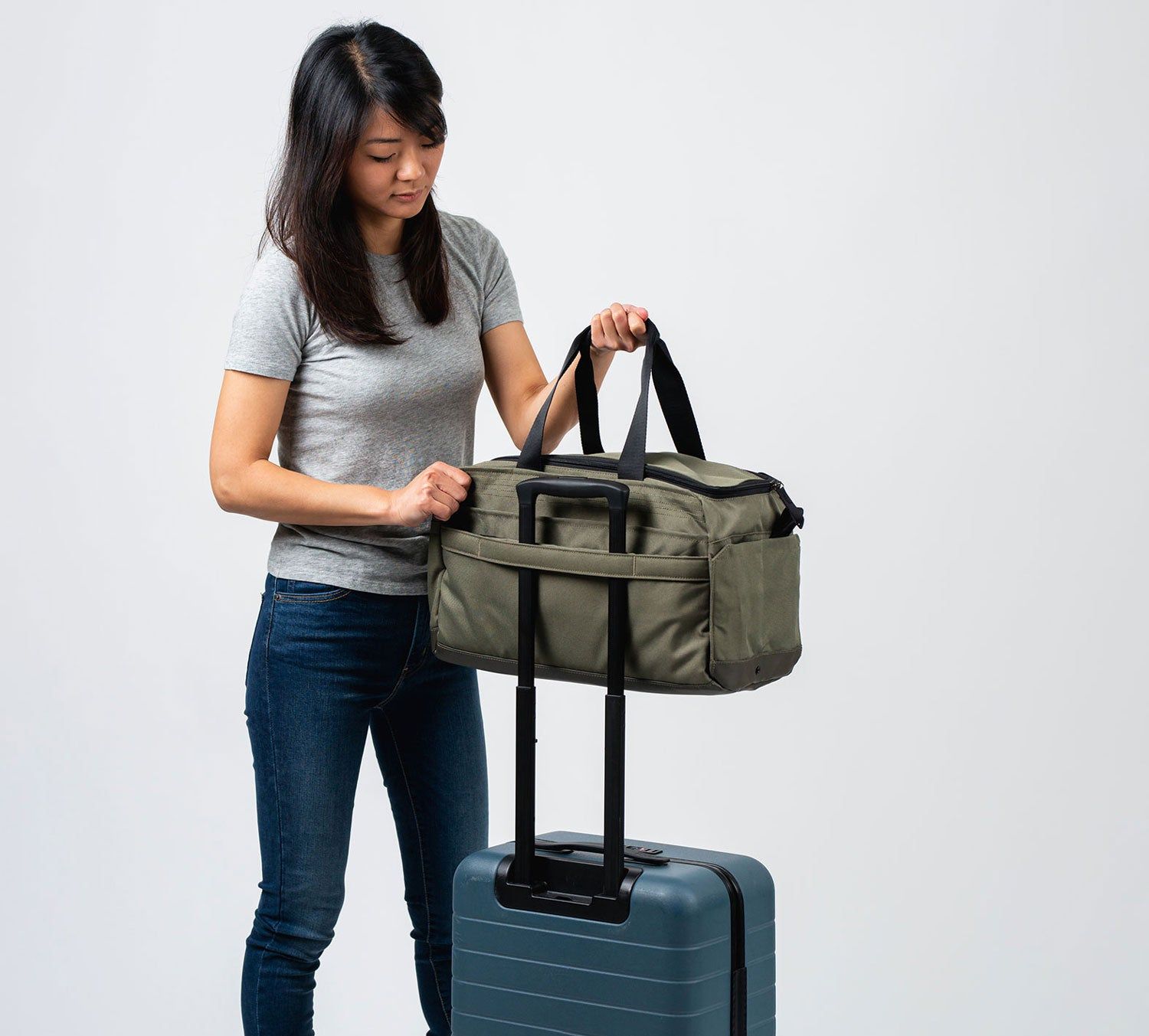  Pakt. The Anywhere 25L Duffel - Green 